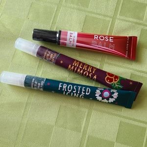🔥FIRE 50% OFF SALE 🔥💋💄NWT‼️ Bath & Body Works Trio of Holiday Lip Glosses
